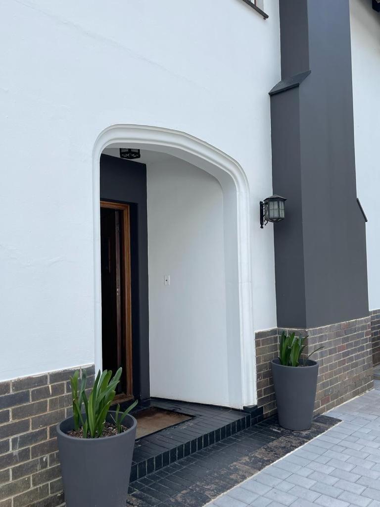Bed and Breakfast The South Way Johannesburgo Exterior foto